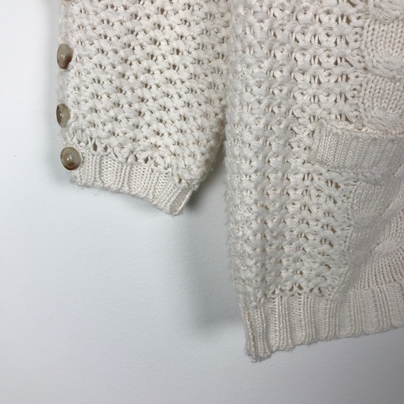 Zara | White Knit Button-back Pocket Sweater - Picture 3 of 8